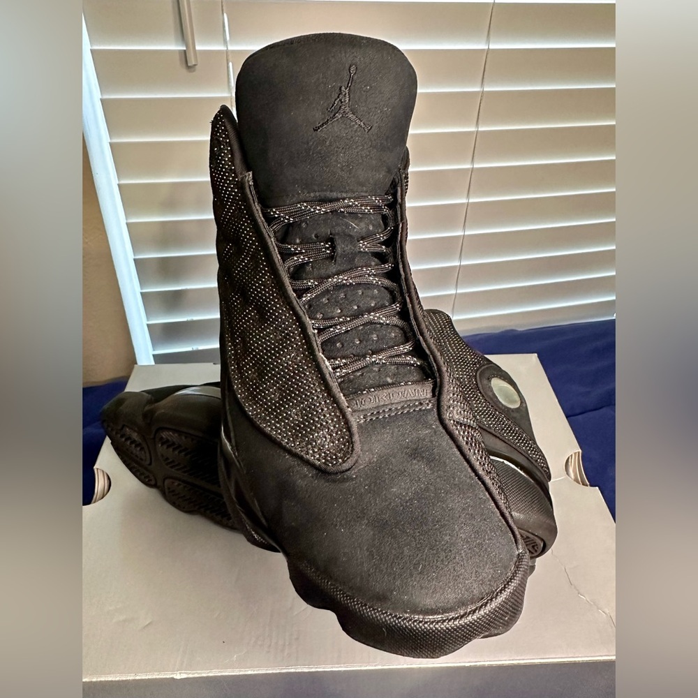 EUC Air Jordan XIII (13) Retro, Black Cats (Deadstock with box)